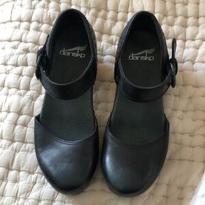 Dansko Makenna Black Leather Mary Jane Shoes with Buckle - Size 36 / 6